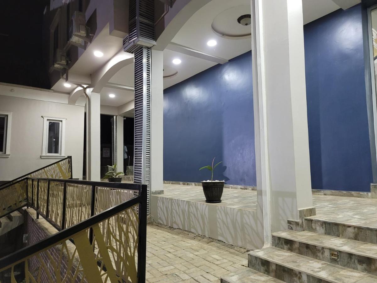 Camas Hotel&Suite Asero Abeokuta Exterior foto